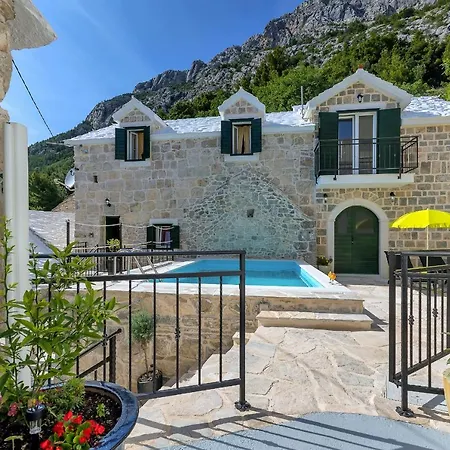 Villa Authentic Stone Topola With Swimming Pool Baska Voda